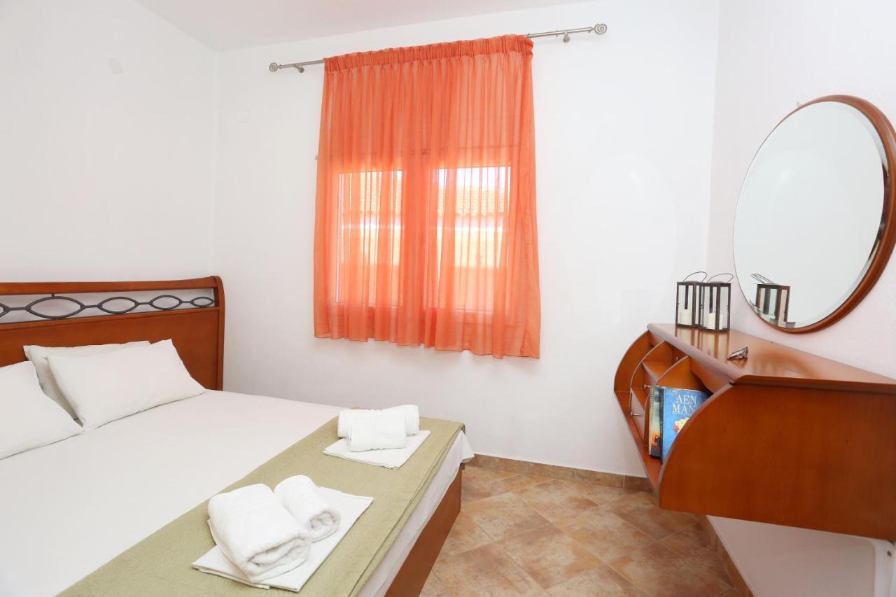 Palia Platia Apartments Pefkochori Exterior foto
